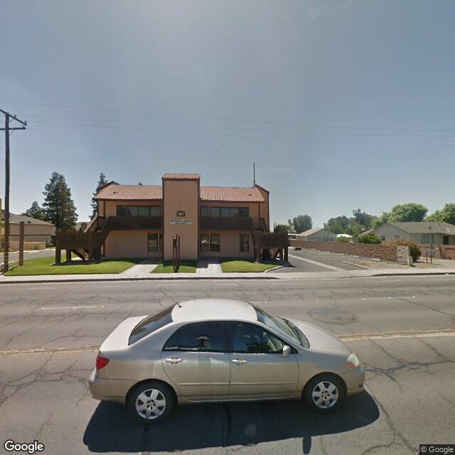 1077 Morton Ave, Porterville, CA 93257