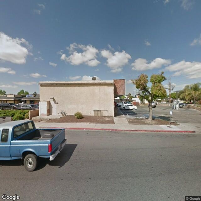 111-113 W Walnut Ave,Visalia,CA,93277,US