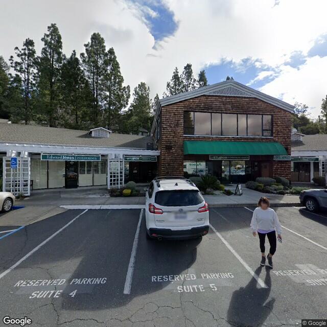 170 Farmers Ln, Santa Rosa, CA 95405