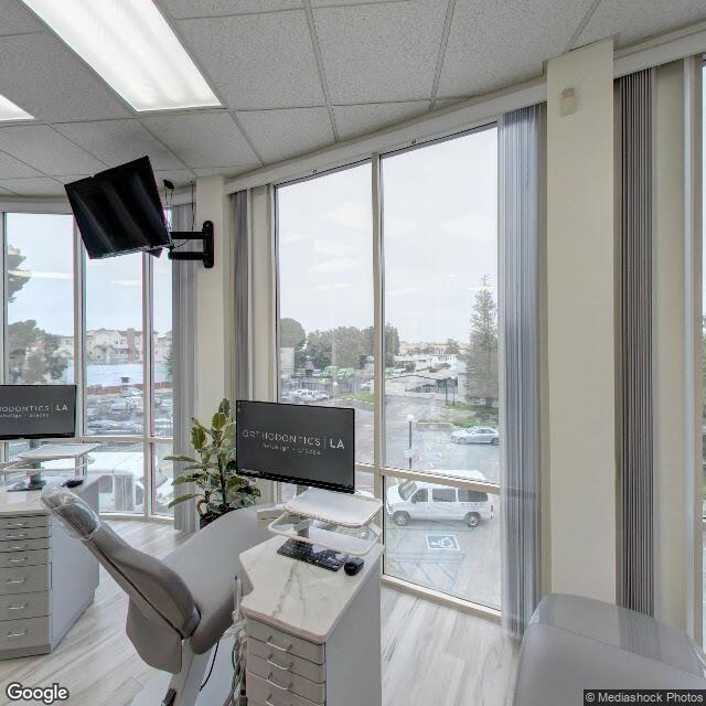 17815 Ventura Blvd, Encino, CA 91316