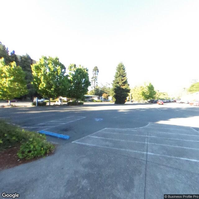 95 Montgomery Dr, Santa Rosa, CA 95404