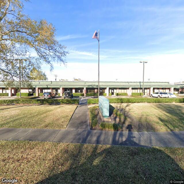 15200 Middlebrook Dr, Houston, TX 77058