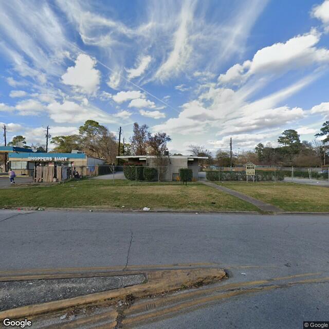 7151 Parker Rd, Houston, TX 77016